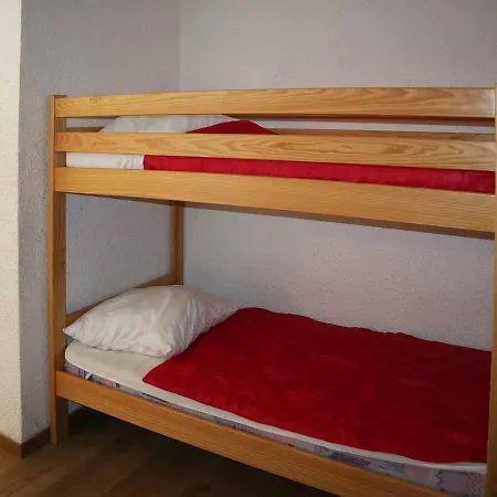 Apartment Grand Skis Aux Pieds, 4 Pers, - Fr-1-322-81
