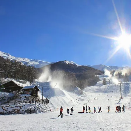Grand Skis Aux Pieds, 4 Pers, - Fr-1-322-81 *